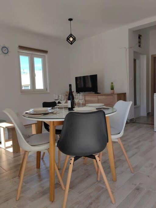 Apartment Marija, New 1Bd Apt With Free Parking Split Exteriér fotografie
